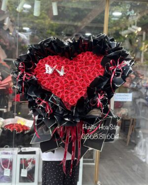99 Red Heart Princess Bouquet